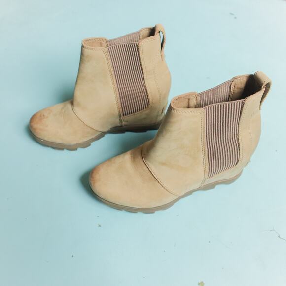 Sorel Womens Joan of Arctic Waterproof Leather Wedge Boot Velvet Tan Gum Size 6 - Picture 3 of 7